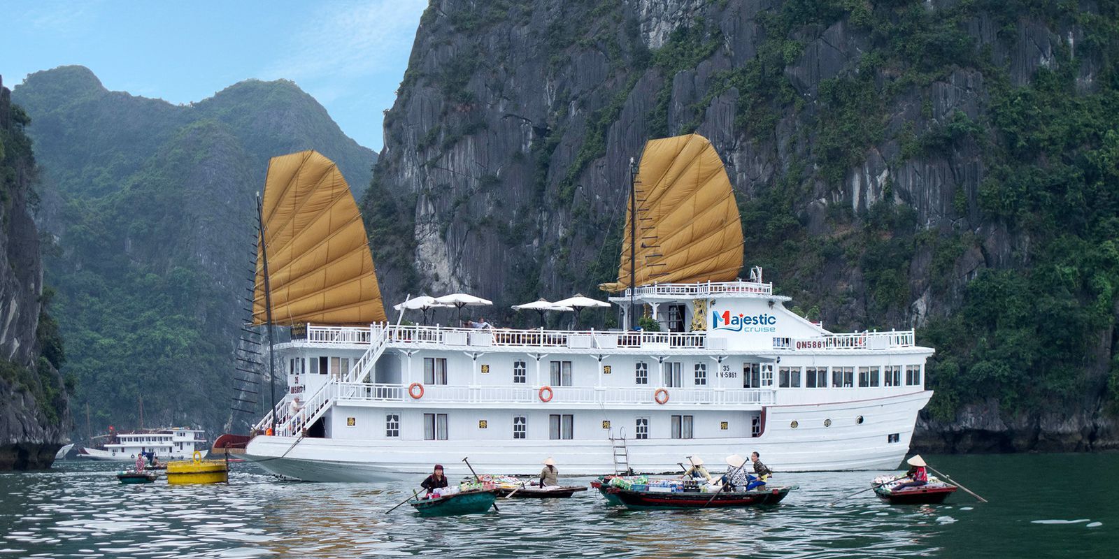 Indulge in Halong Bay Cruise Cuisine on Your Next Adventure