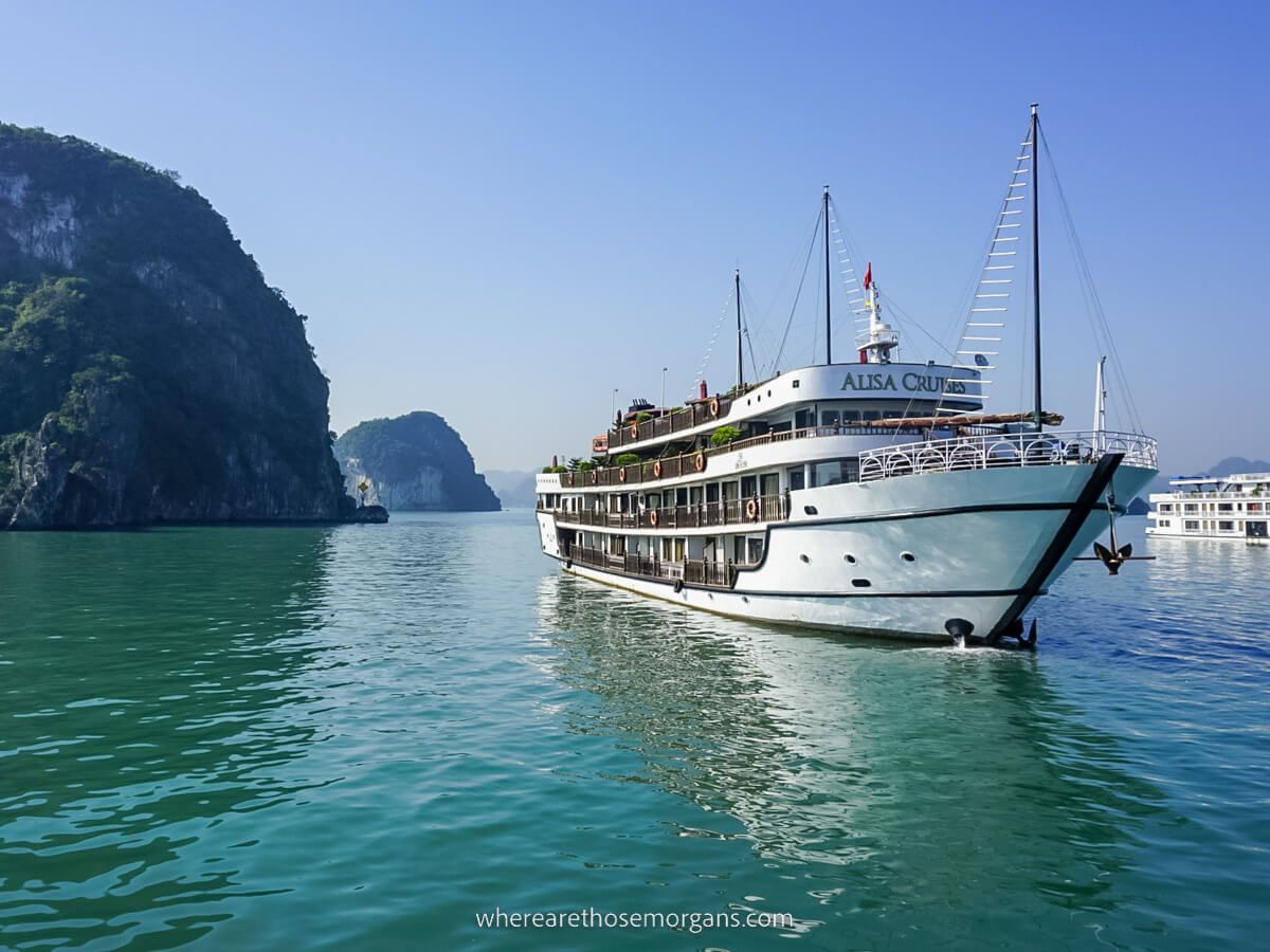 Why Spring is the Perfect Time for a Halong Bay Cruise Experience