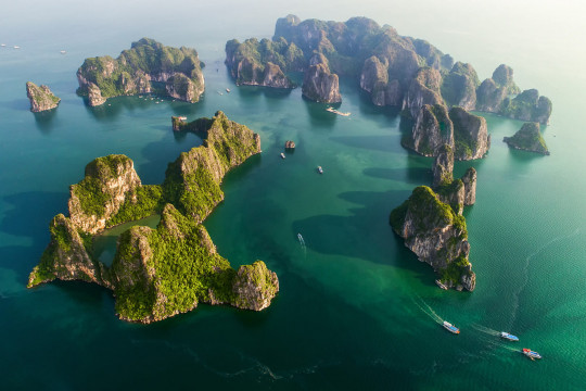 Halong Bay: The Ideal Romantic Destination for Couples