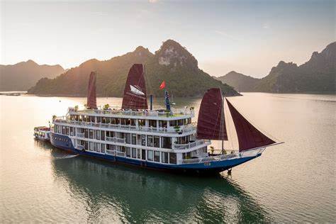 Halong Bay Winter Cruises: Peaceful, Scenic Views and Relaxation