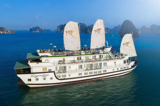 Halong Bay Cruise Cuisine: Taste Vietnam’s Best Delicacies