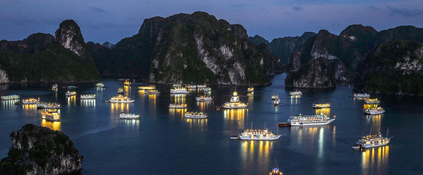 Winter Retreat on a Halong Bay Cruise