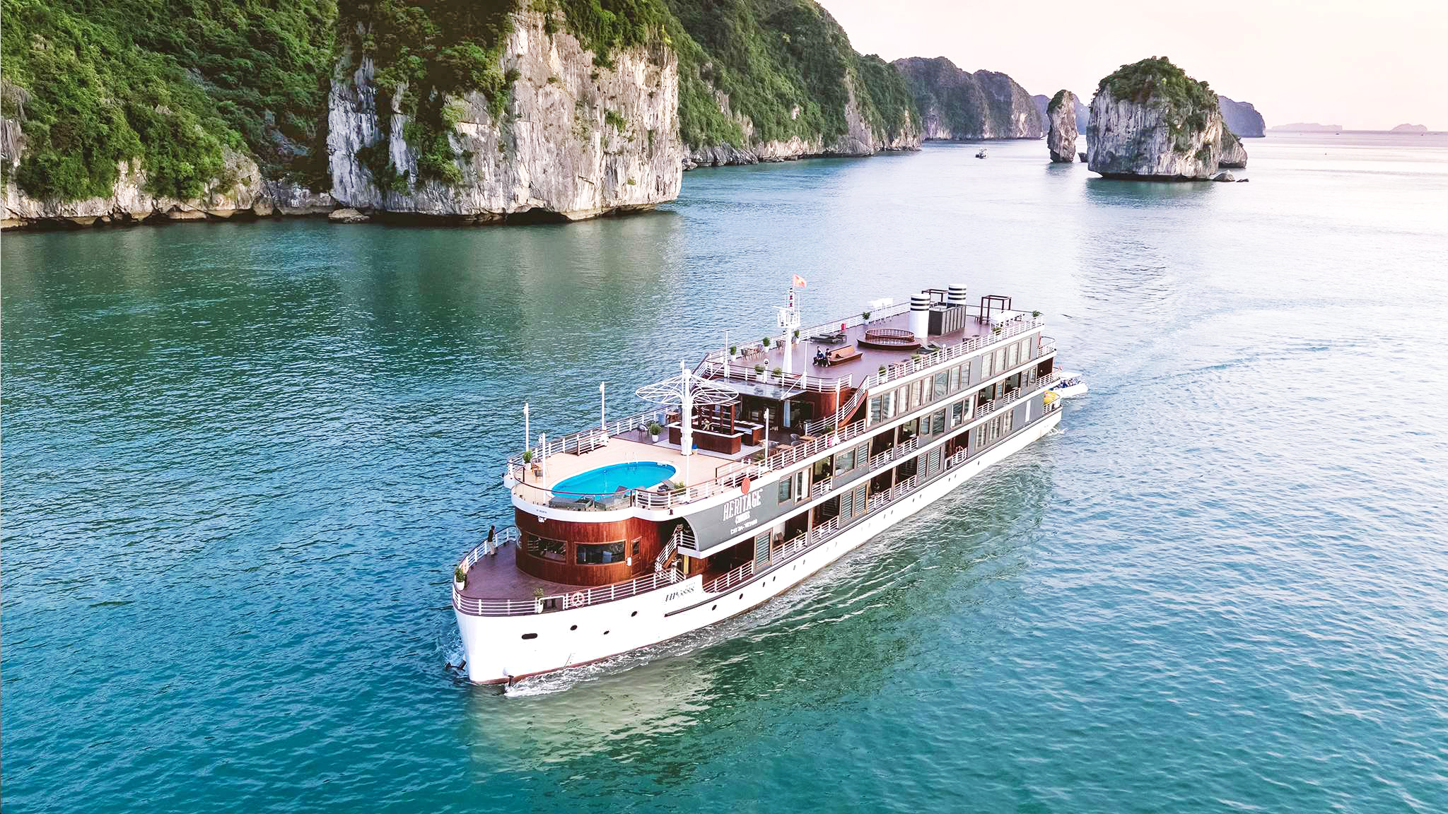 Heritage Cruise Binh Chuan 2 Days 1 Night